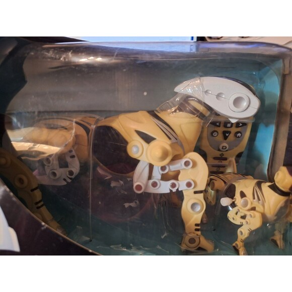 Vintage Original ROBOPET WoWWee 2005 Robot Dog RC Remote Control Sealed  White - Picture 4 of 6